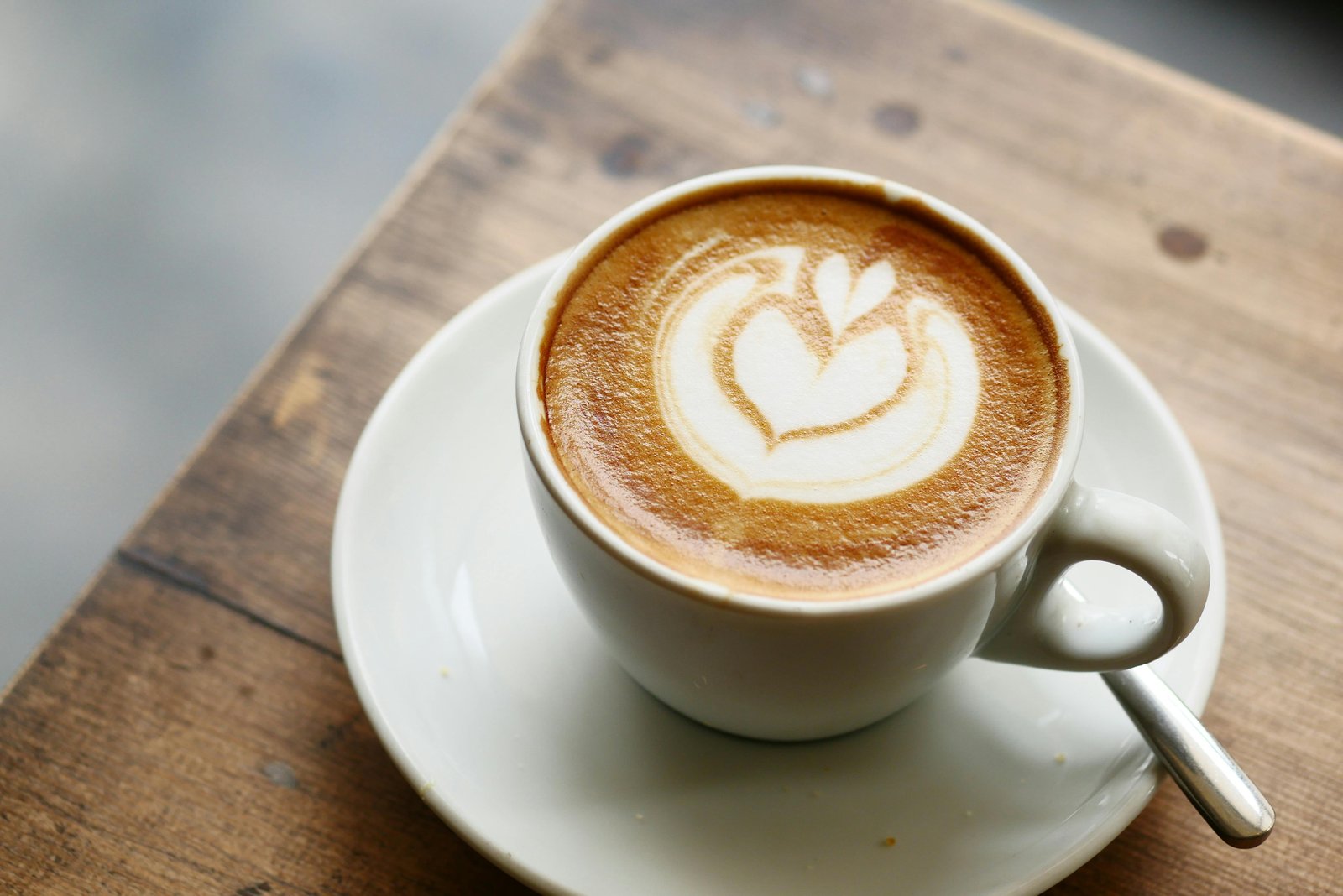 A minimalist coffee-themed high-resolution wallpaper, 40 of 63.